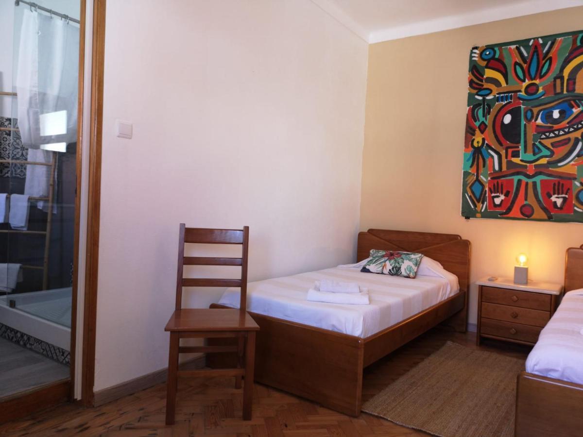 Hotel Foz Surfcamp Foz do Arelho Esterno foto